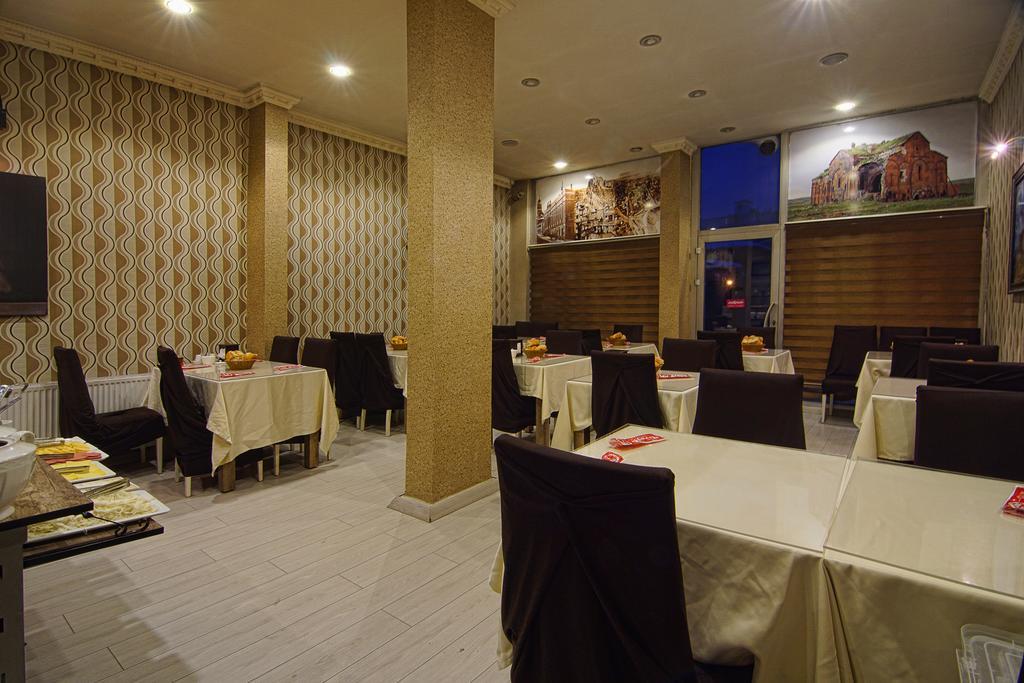 Kars Konak Hotel Exterior foto